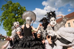 Am Sonntag, 28. Mai, dürfen wir Terpsichore, die Muse des Tanzes in Neuruppin begrüßen.